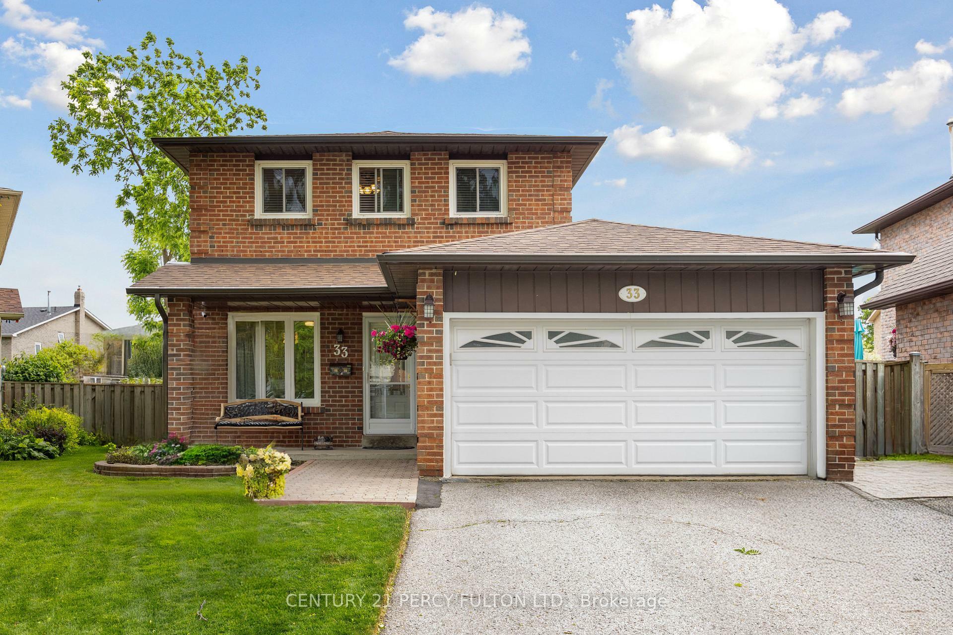 Property Photo: 33 Whiterock Drive ON M1C 3N3