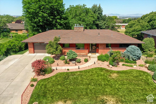 Property Photo: 3425 Oakridge Dr UT 84403