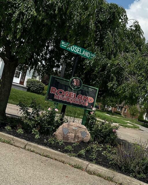Property Photo: 402 E Roseland Avenue OH 45503