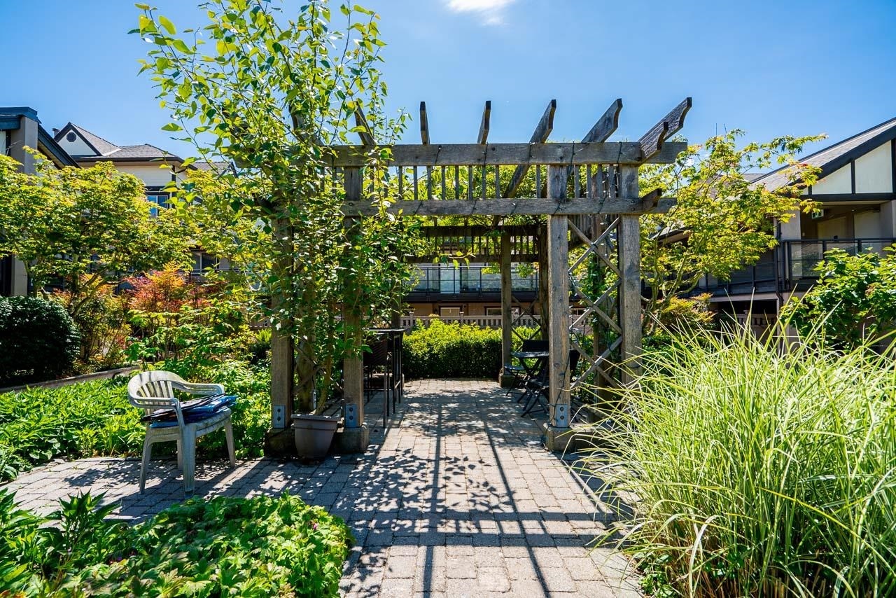 Property Photo: 4811 53 Street A205 BC V4K 2Z3
