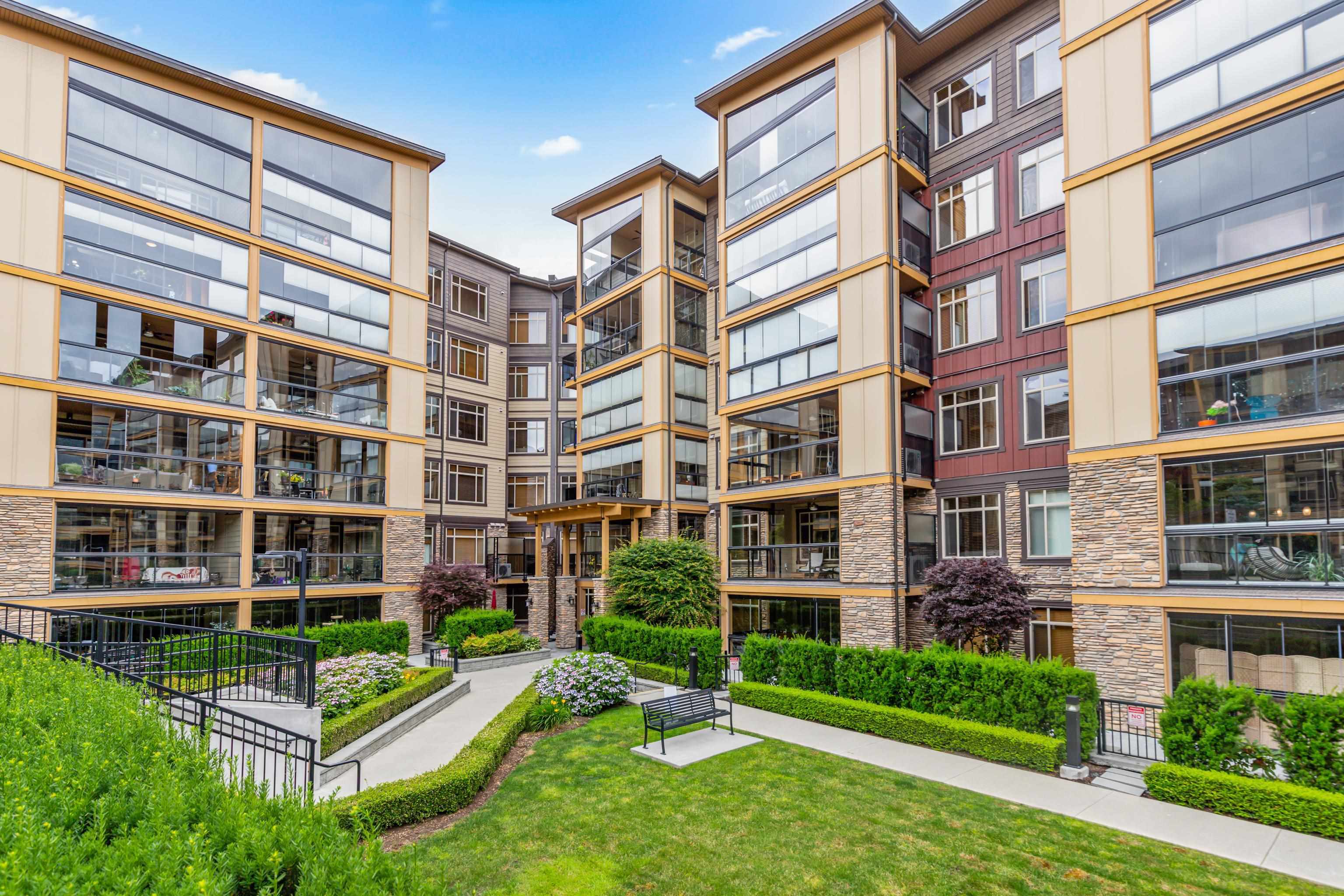 Property Photo:  32445 Simon Avenue 504  BC V2T 0G7 