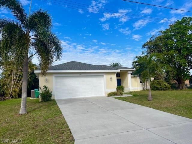 Property Photo:  501 SE 16th St  FL 33990 