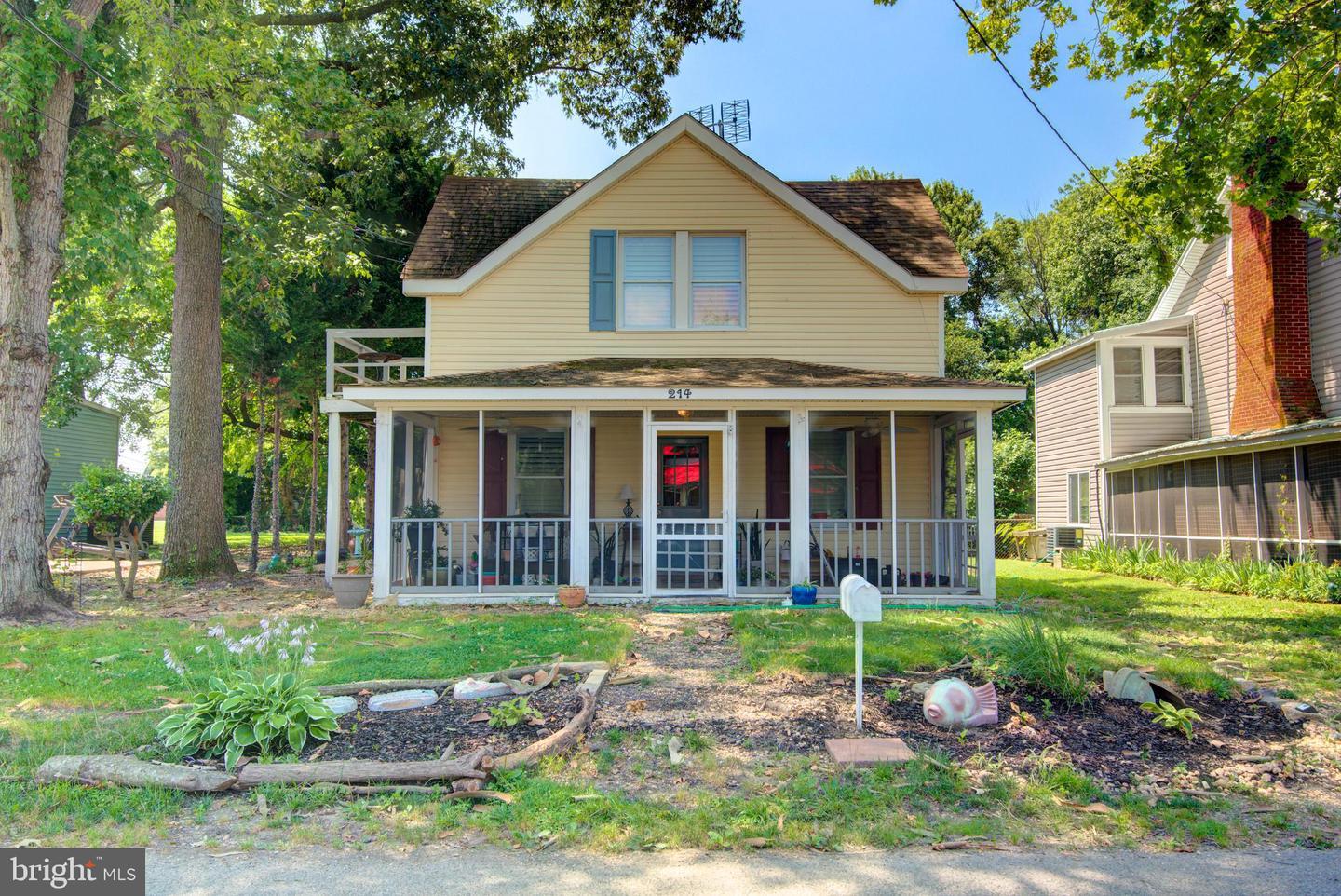 Property Photo: 214 Dennison Street VA 22443