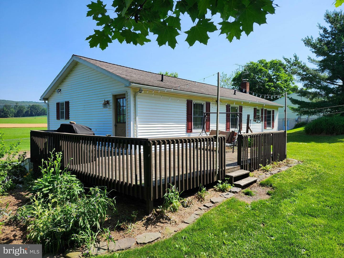Property Photo: 318 Long Lane PA 17543