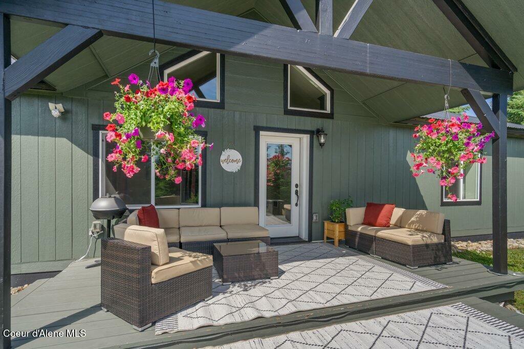 Property Photo:  116 Mathews Ridge Rd  ID 83856 