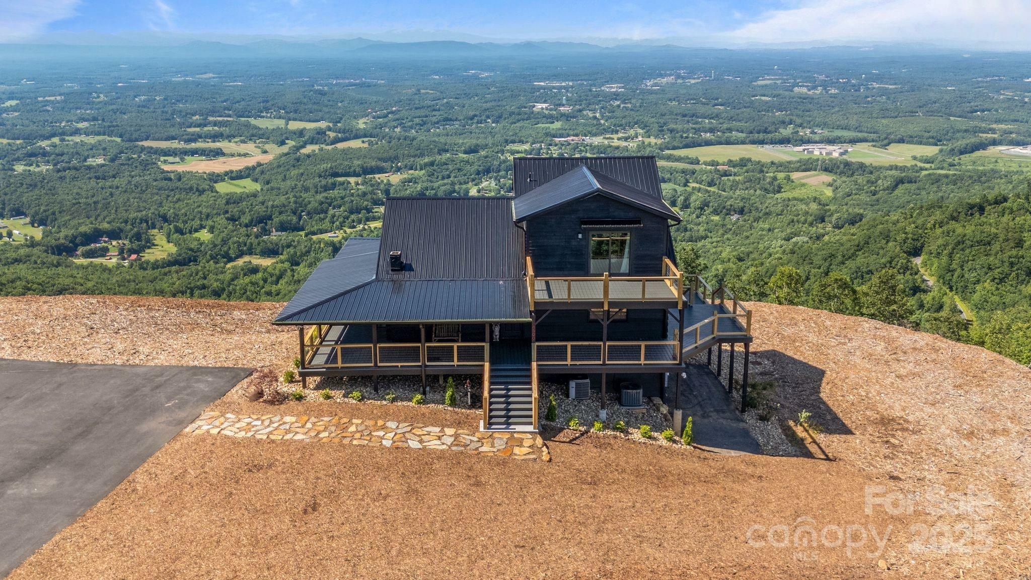 Property Photo: 6500 Burkemont Road NC 28655