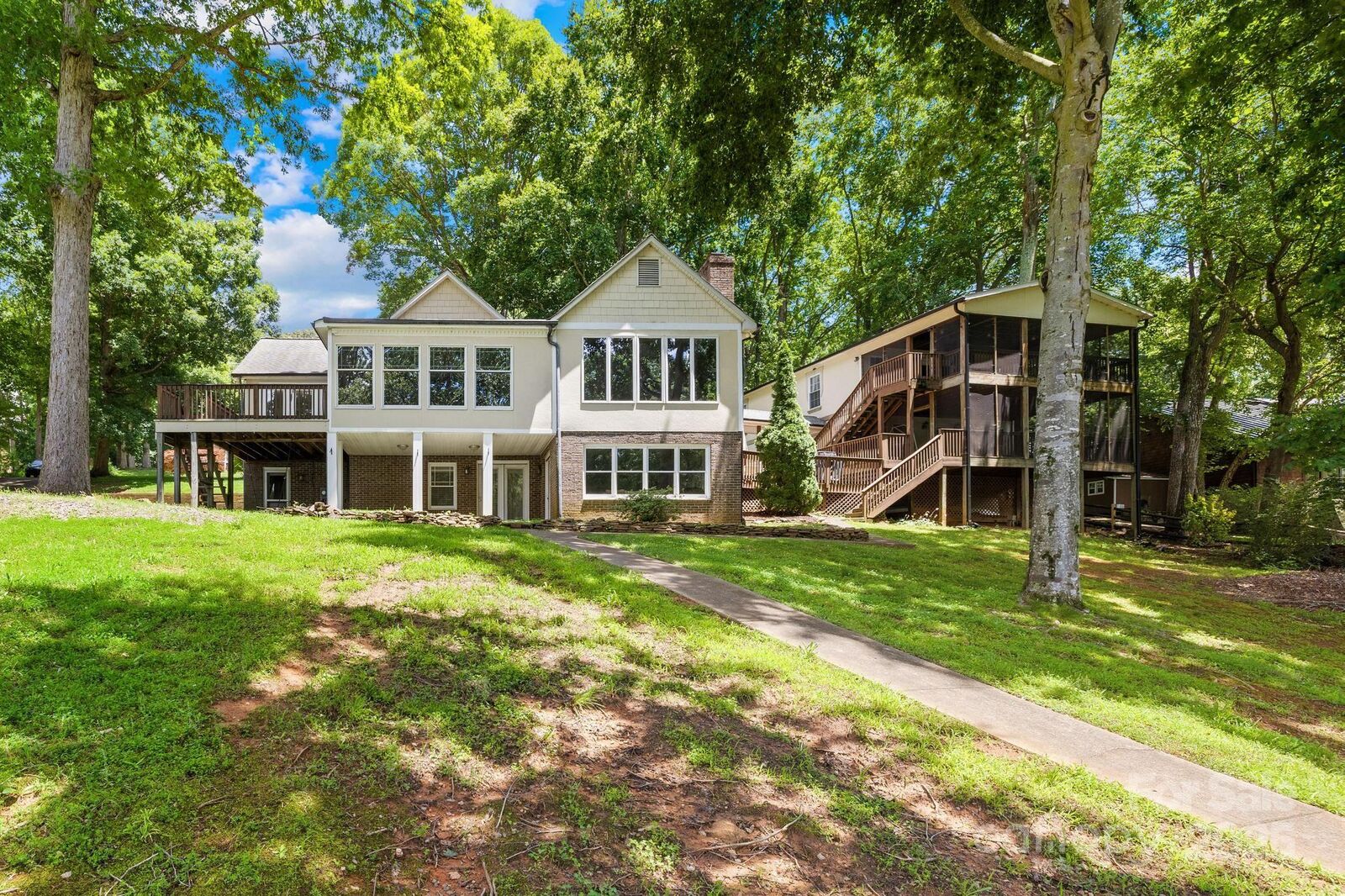 Property Photo: 698 Normandy Road NC 28117