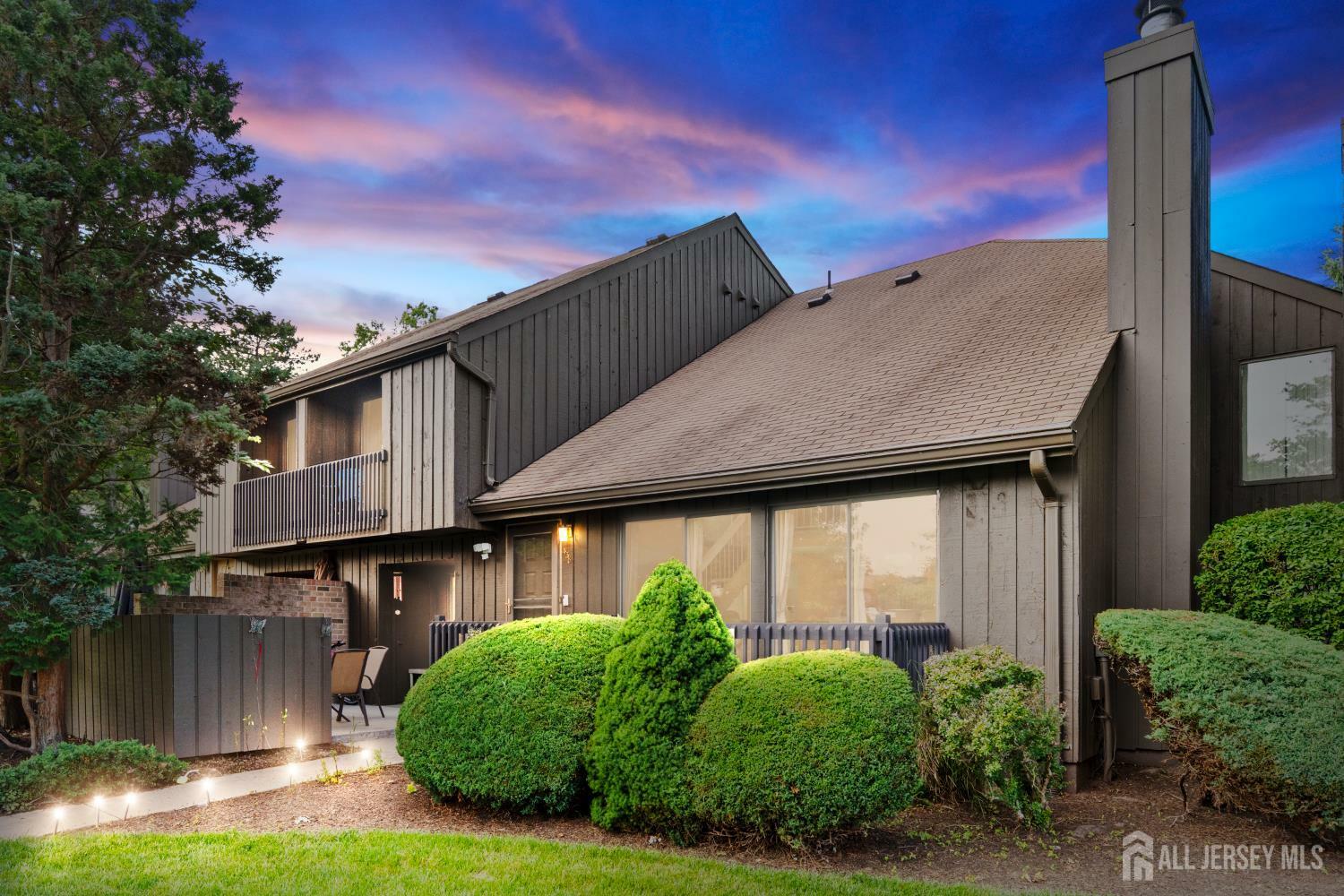 Property Photo:  438 Westgate Drive  NJ 08820 