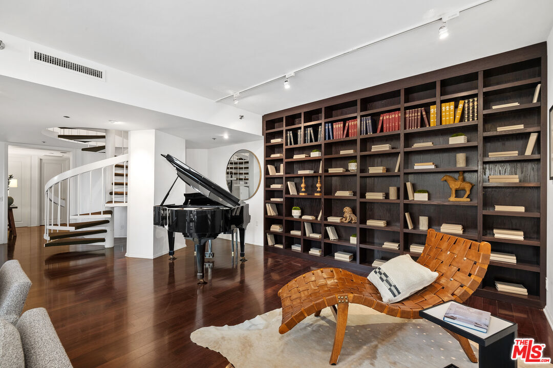 Property Photo: 10550 Wilshire Blvd CA 90024