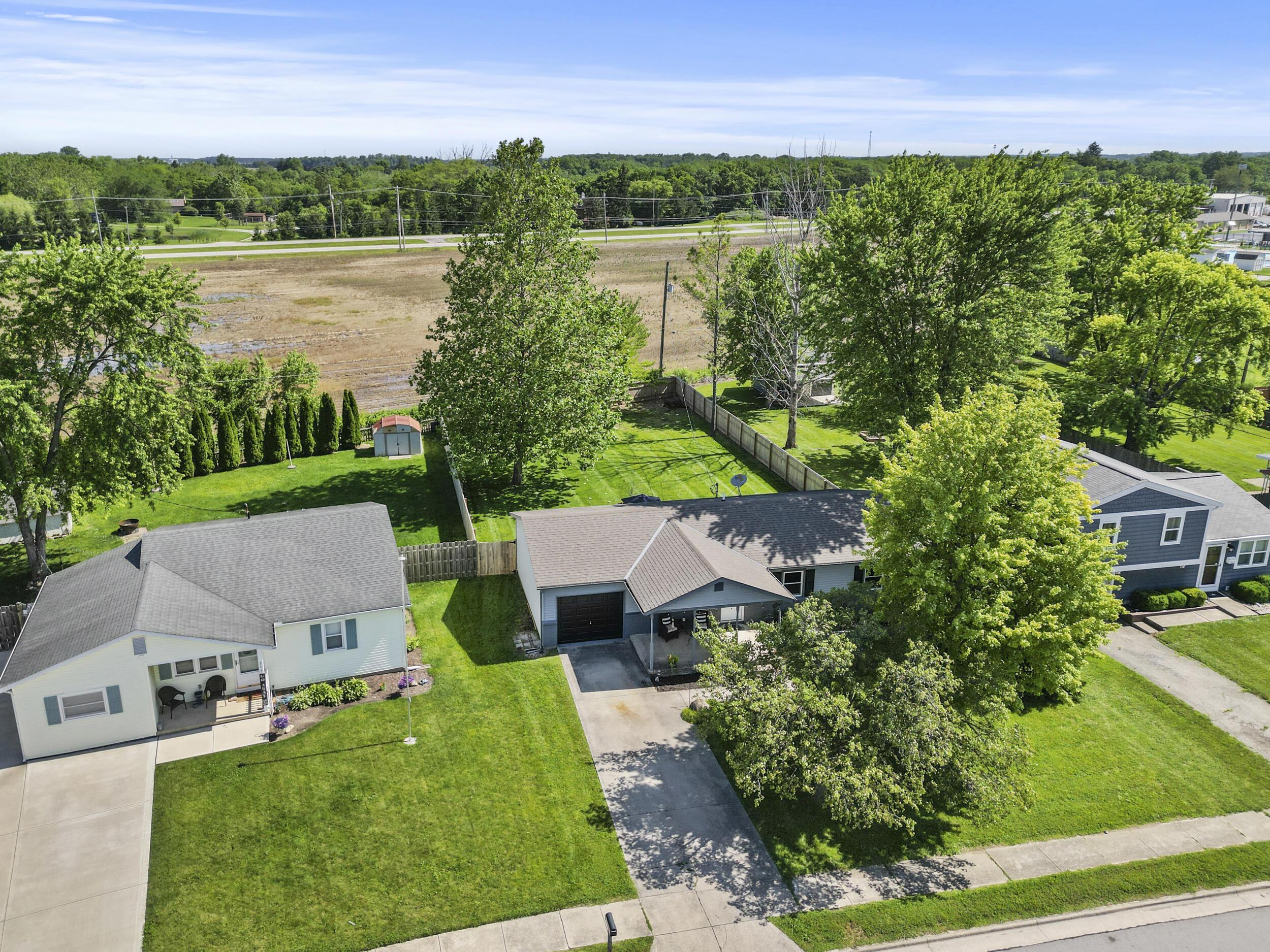 Property Photo: 876 Kirkwood Drive OH 43162