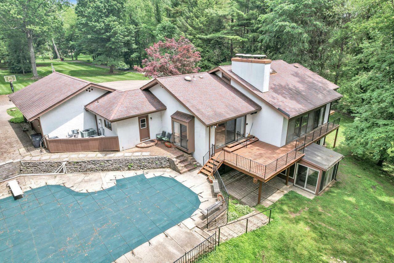 Property Photo: 71 Denison Drive OH 43023