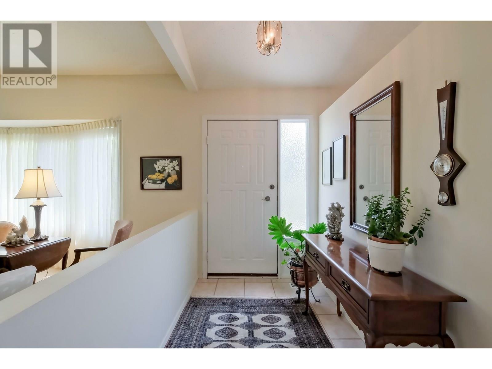 Property Photo: 174 Dafoe Place BC V2A 7E6