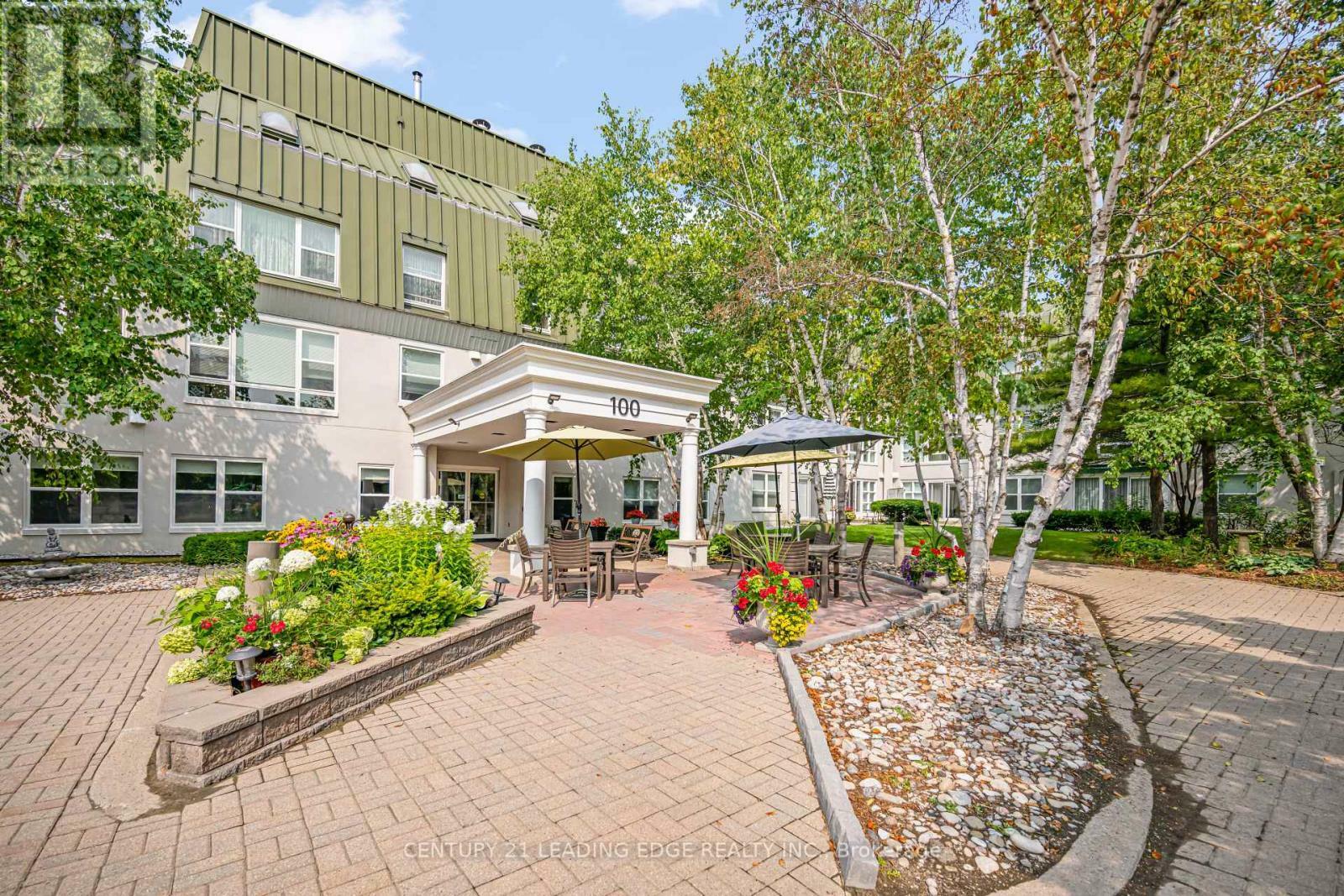 Property Photo: 100 Anna Russell Way 120 ON L3R 6C7
