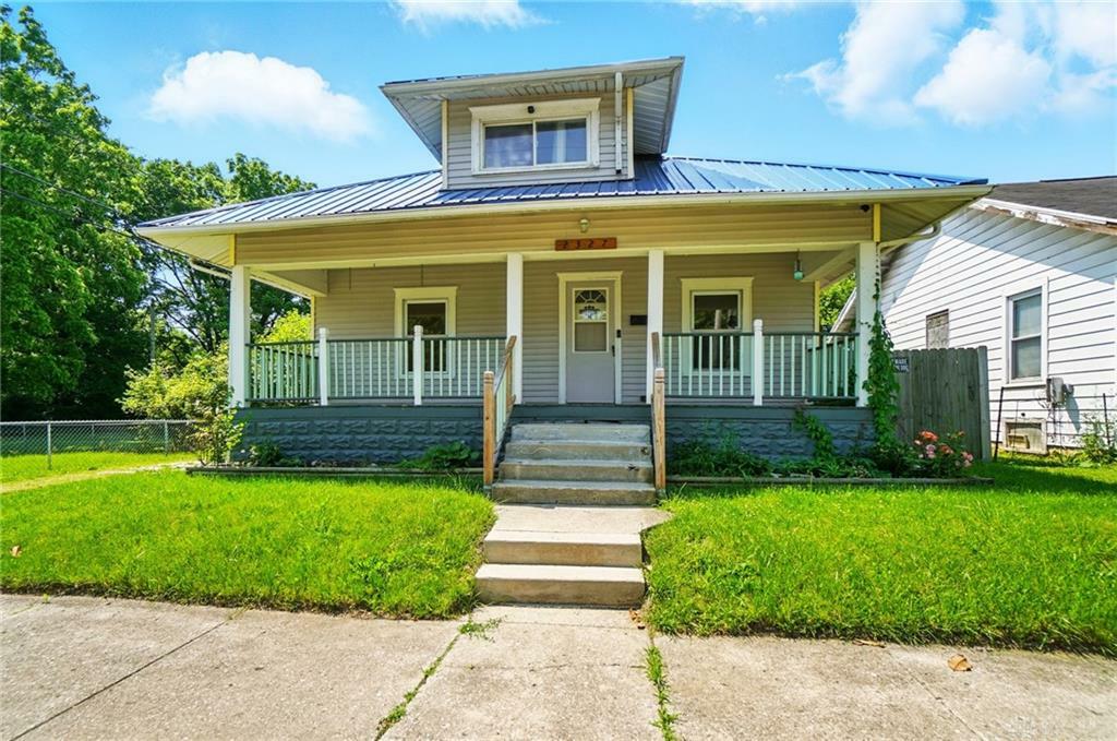 Property Photo:  2327 Kenilworth Avenue  OH 45505 