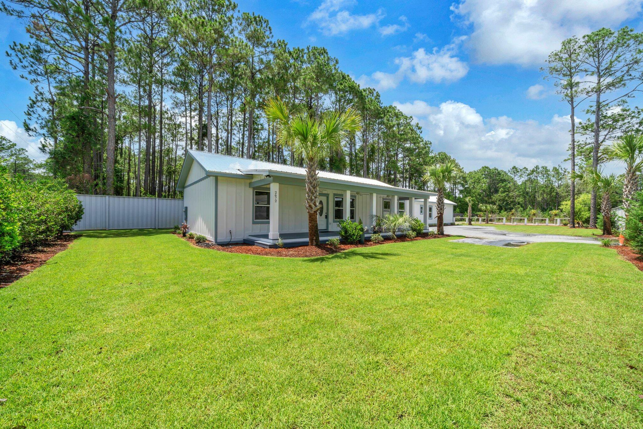 Property Photo: 2672 Chat Holley Road FL 32459