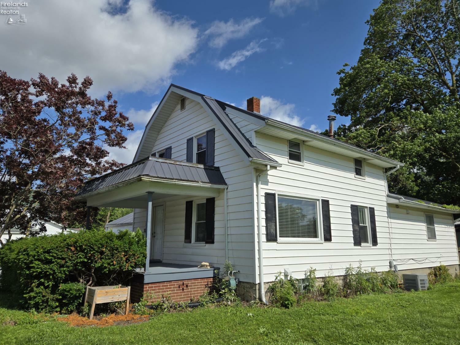 Property Photo:  519 Howard Street  OH 45840 