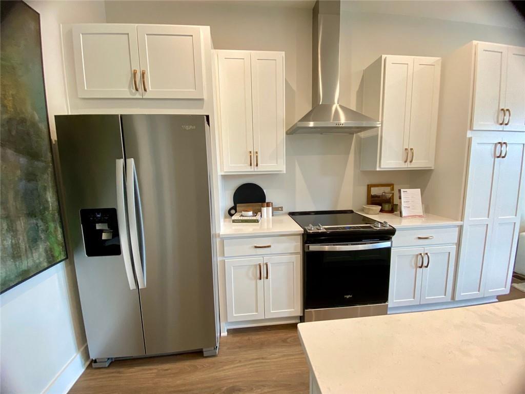 Property Photo: 1295 Longreen Terrace NW 9 GA 30318