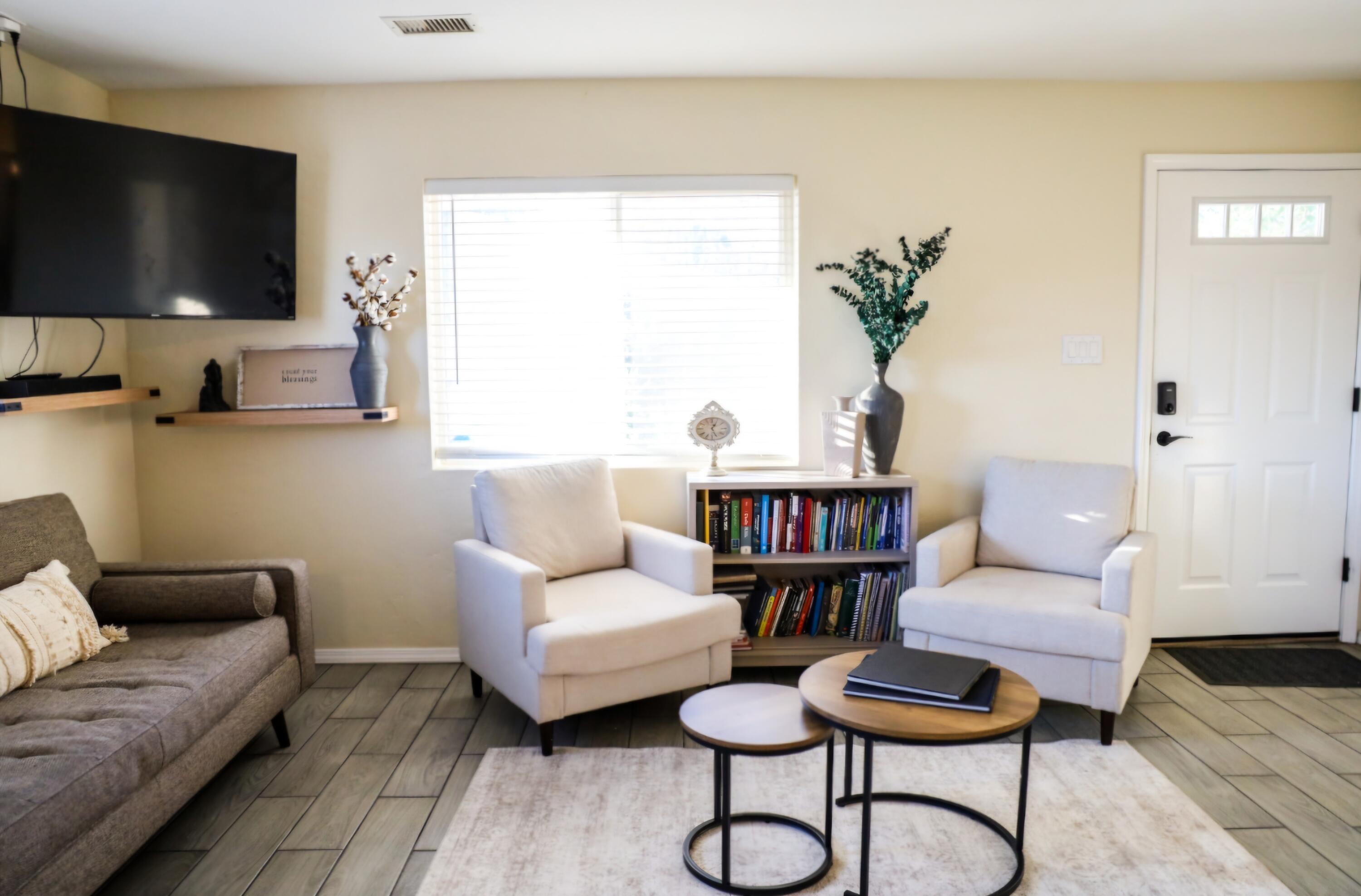 Property Photo: 9002 Phoenix Avenue NE NM 87112