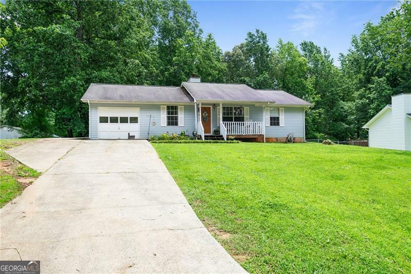 Property Photo: 5614 North Hall Place GA 30564