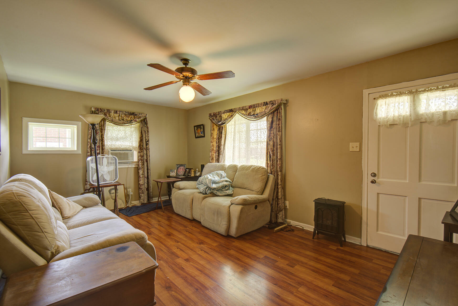 Property Photo:  1609 E 26th Street  TN 37407 
