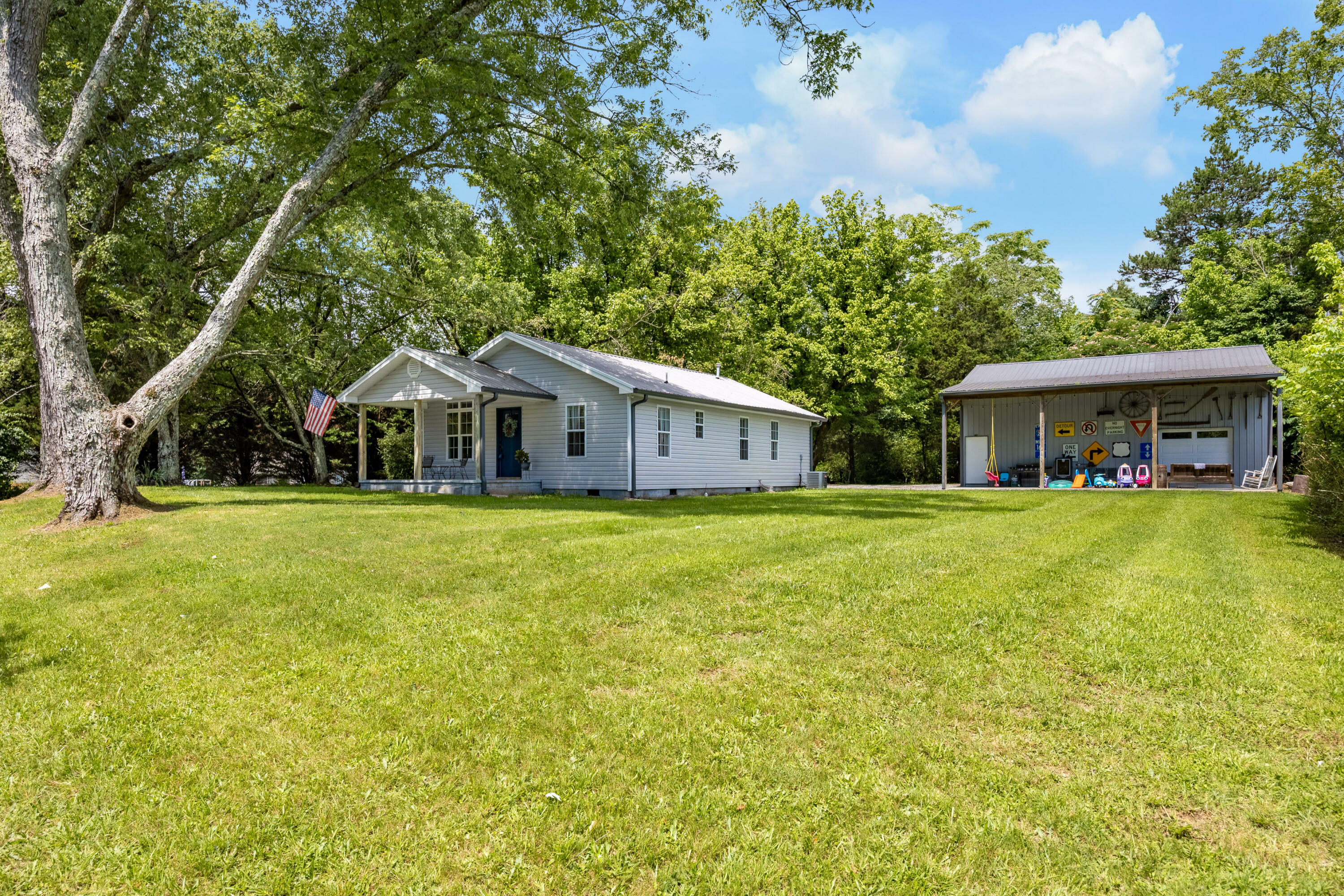 11049 Dayton Pike  Soddy Daisy TN 37379 photo