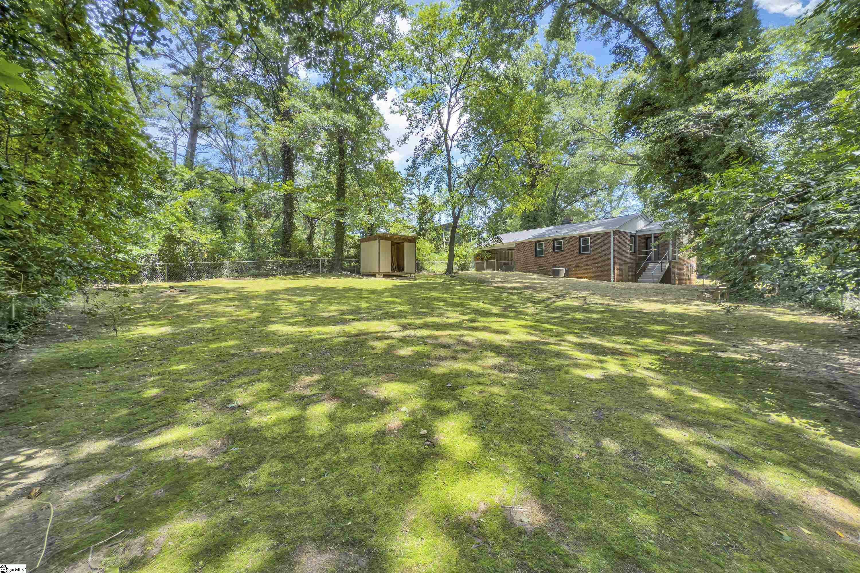 Property Photo: 32 Dale Drive SC 29607