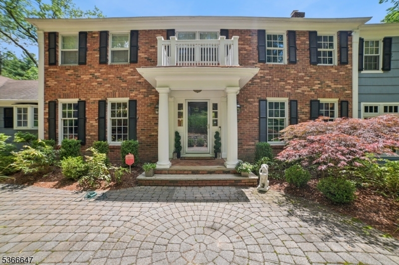 Property Photo:  22 Saddle Hill Rd  NJ 07931 