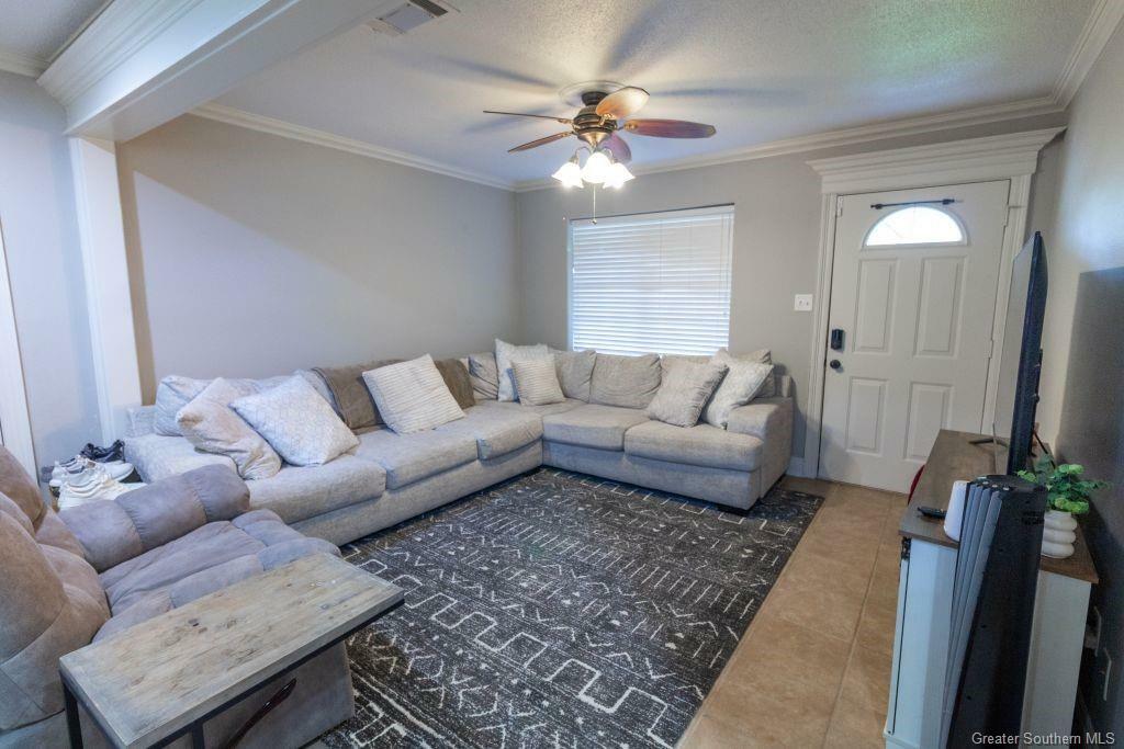 Property Photo: 4326 Pleasant Drive LA 70605