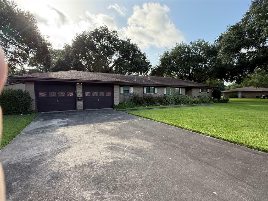 Property Photo: 3512 Singleton Road TX 77521