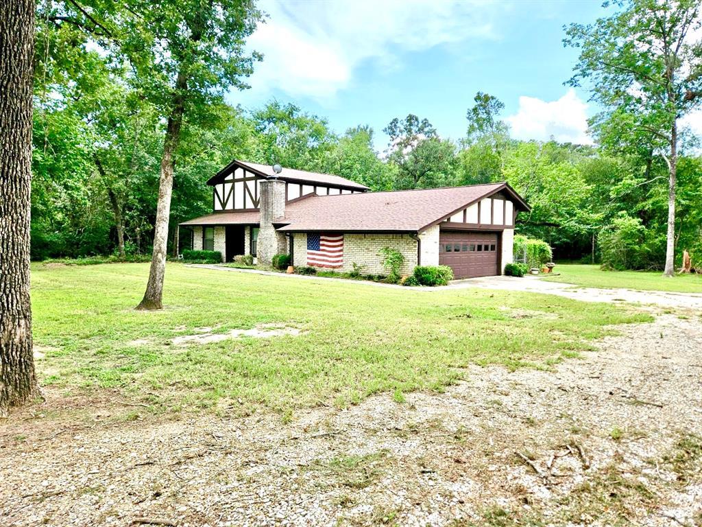 Property Photo: 20 Mike Beth Circle TX 77320