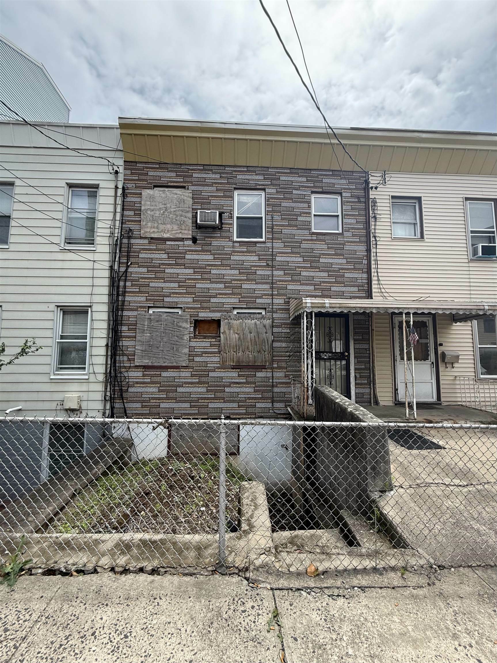 18 Perrine Ave  Jc, Journal Square NJ 07306 photo
