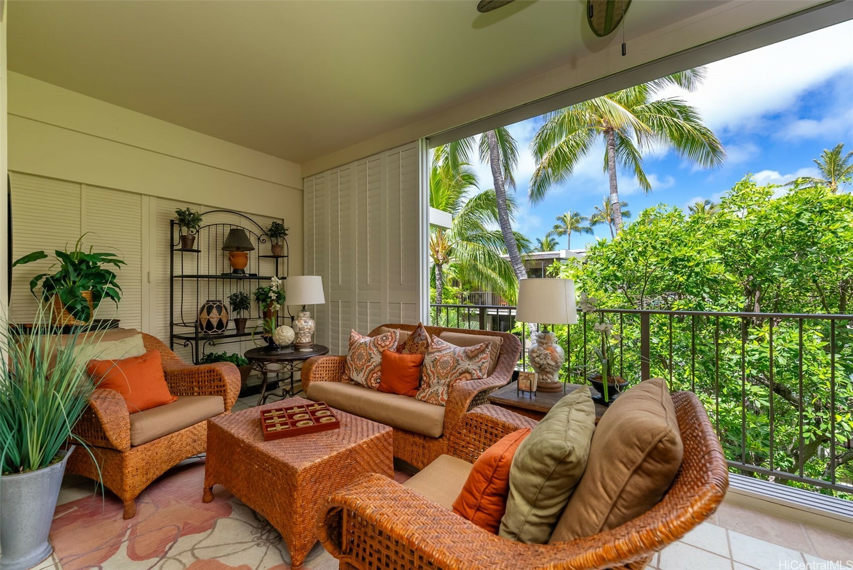 4999 Kahala Avenue 2-424  Honolulu HI 96816 photo