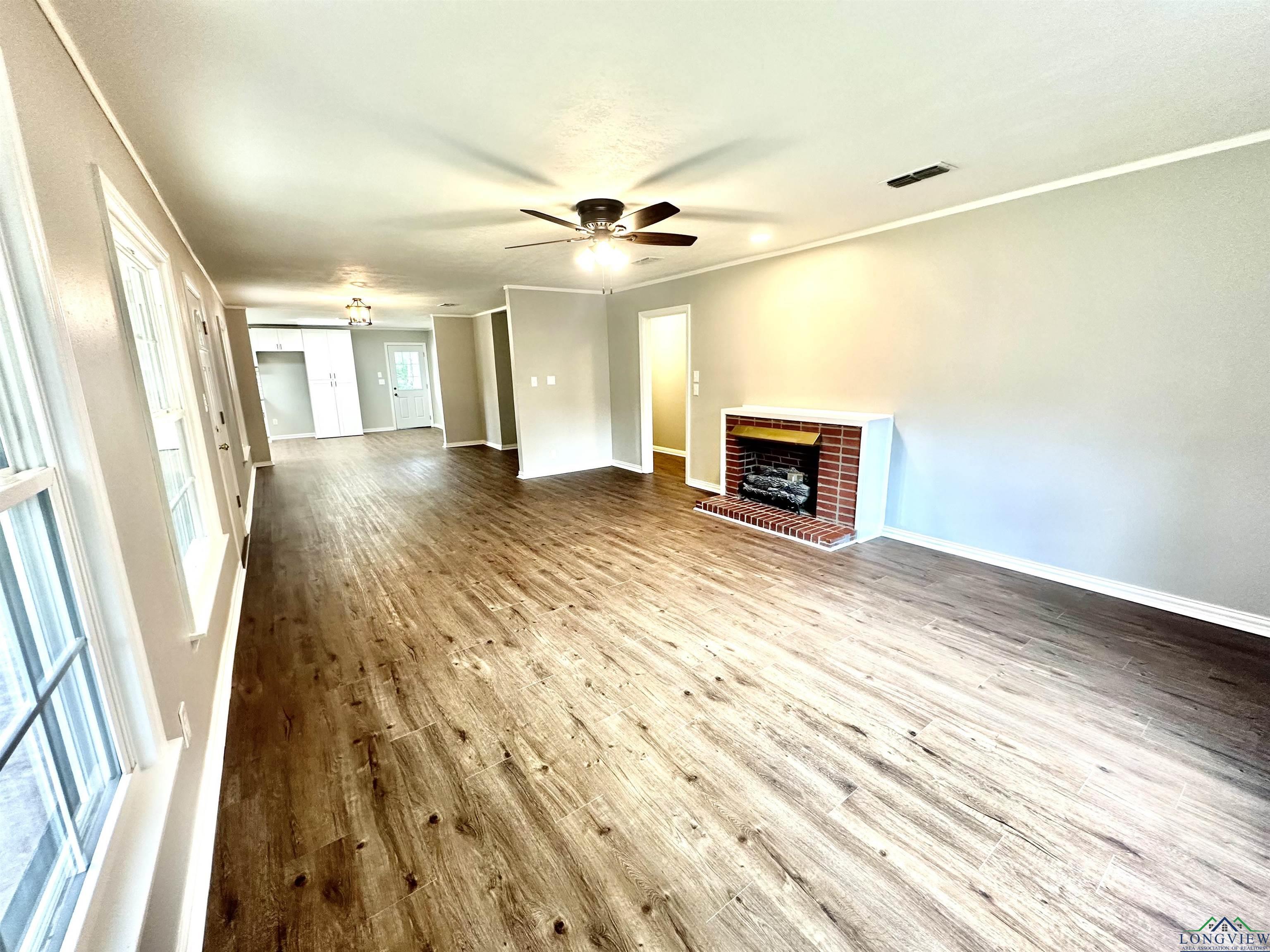 Property Photo: 103 Wood Street TX 75551