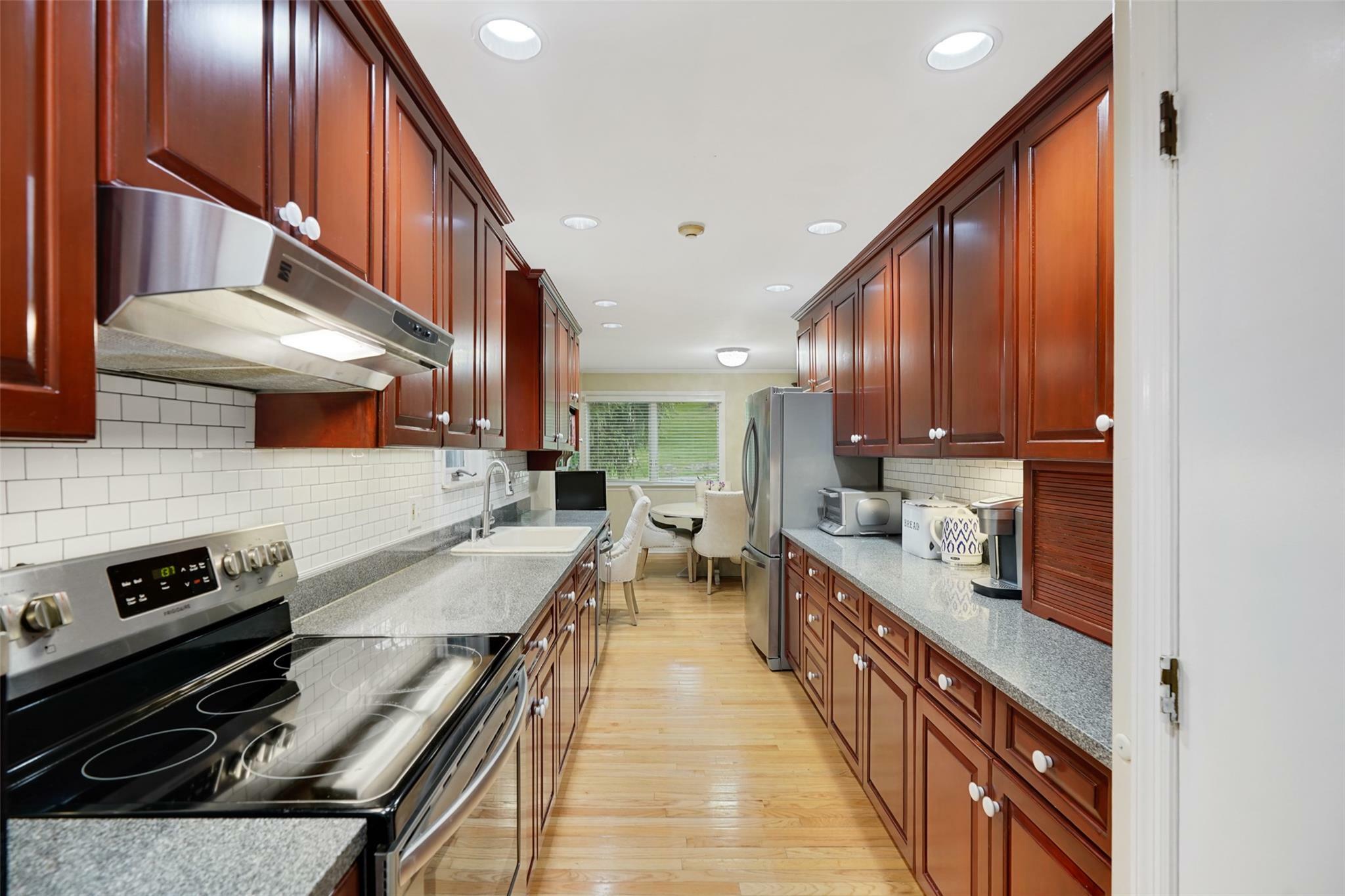 Property Photo: 16 Talcott Road NY 10573
