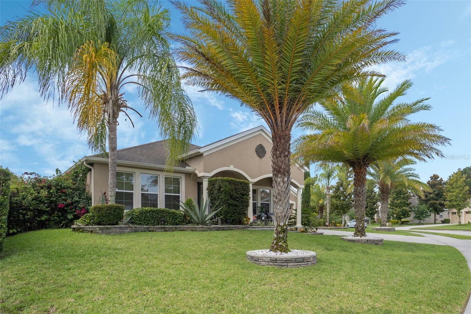 Property Photo: 4018 Chandler Estates Drive FL 32712