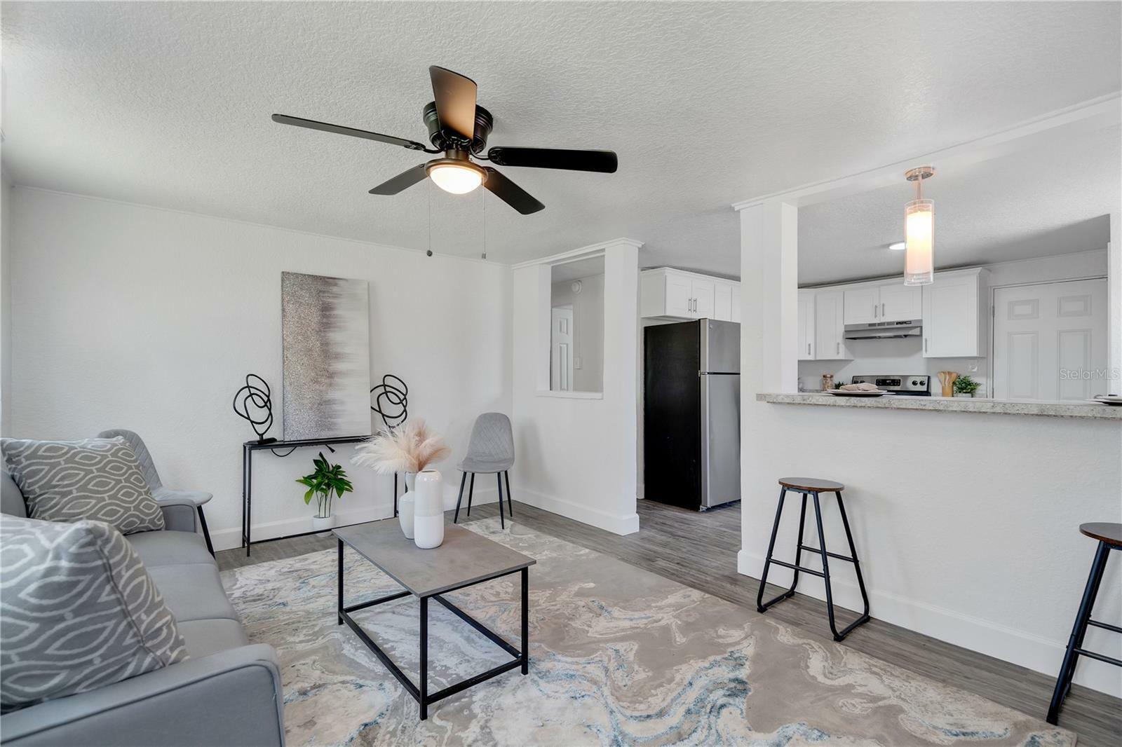 Property Photo: 528 Pine Street FL 32114