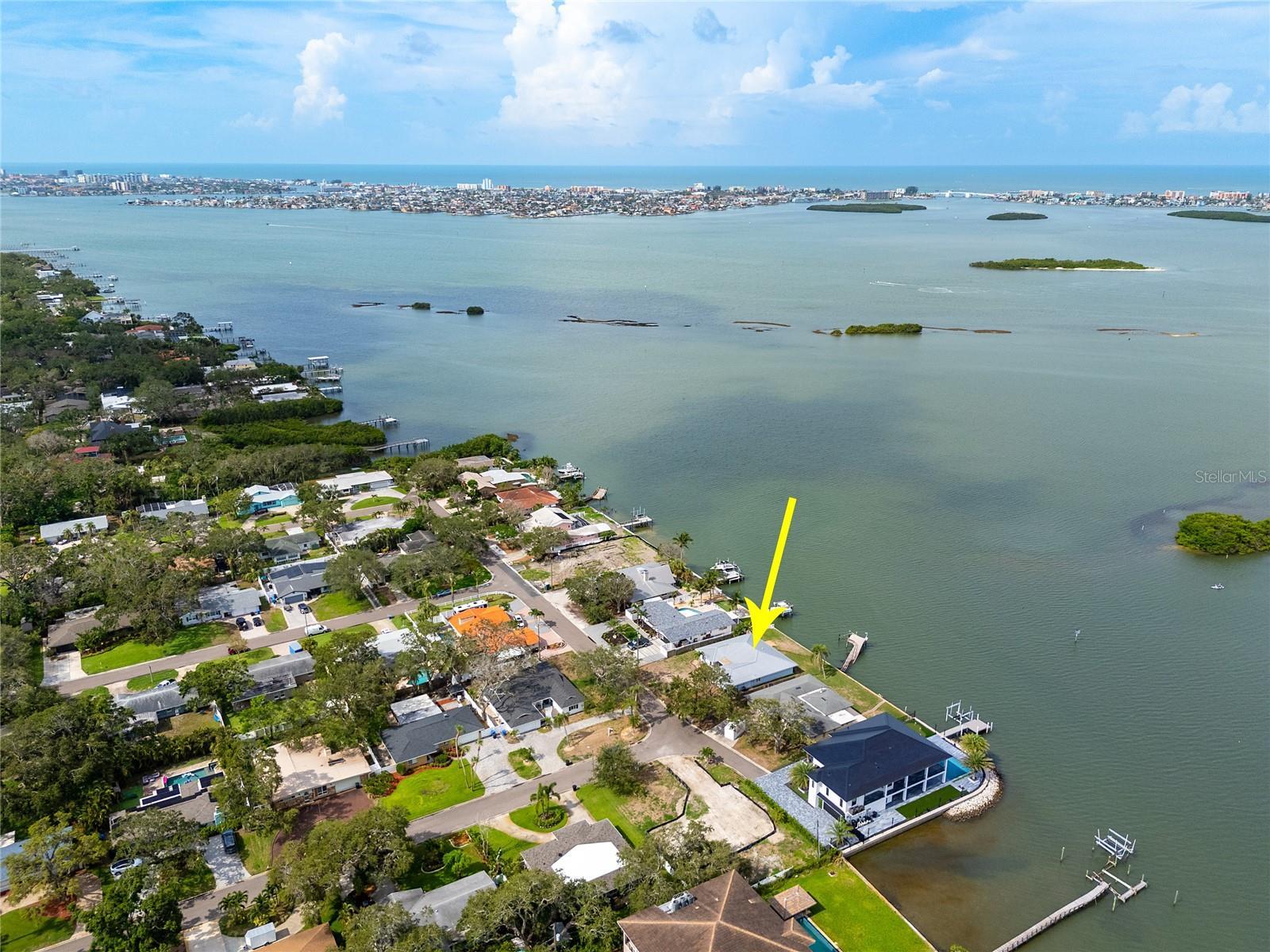 Property Photo:  3290 Sunset Drive N  FL 33710 