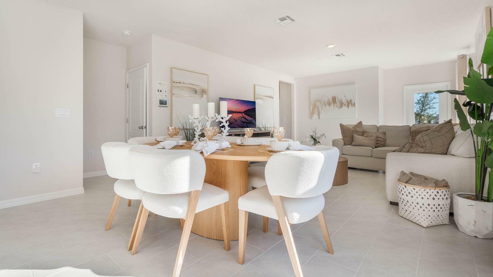 Property Photo:  3318 Pine Lily Avenue  FL 34759 