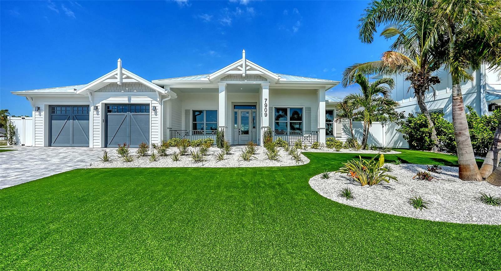 Property Photo: 8009 20th Place W FL 34209