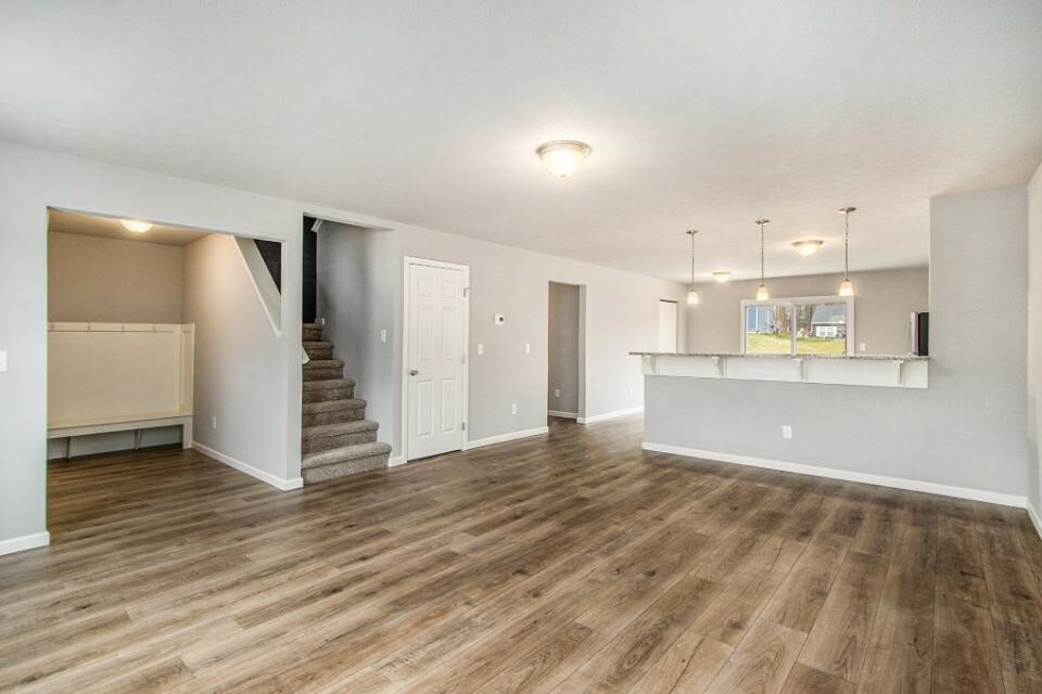 Property Photo:  604 Arizona Boulevard  MI 49093 