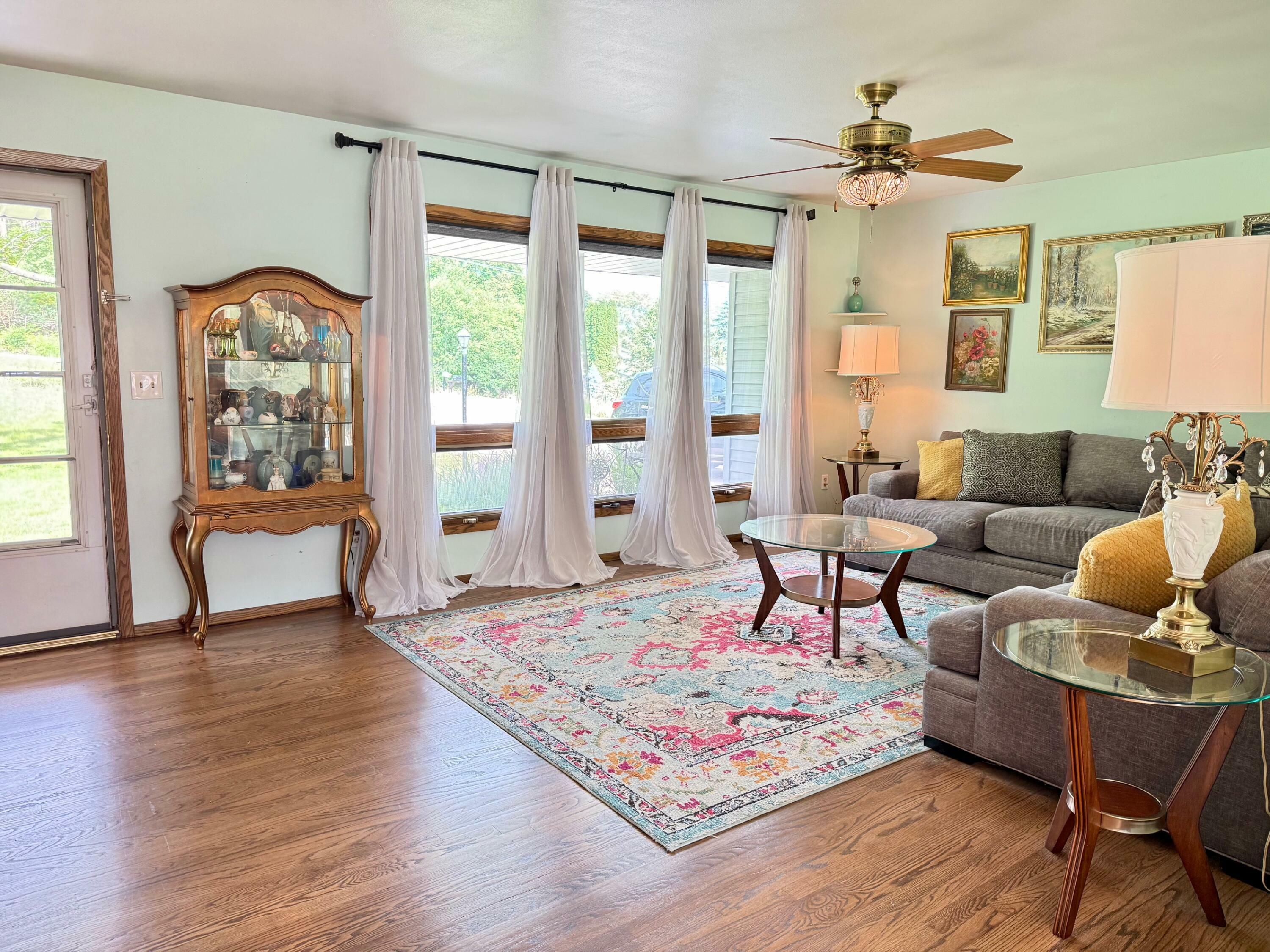 Property Photo:  W254s6620 Ridge Rd  WI 53189 