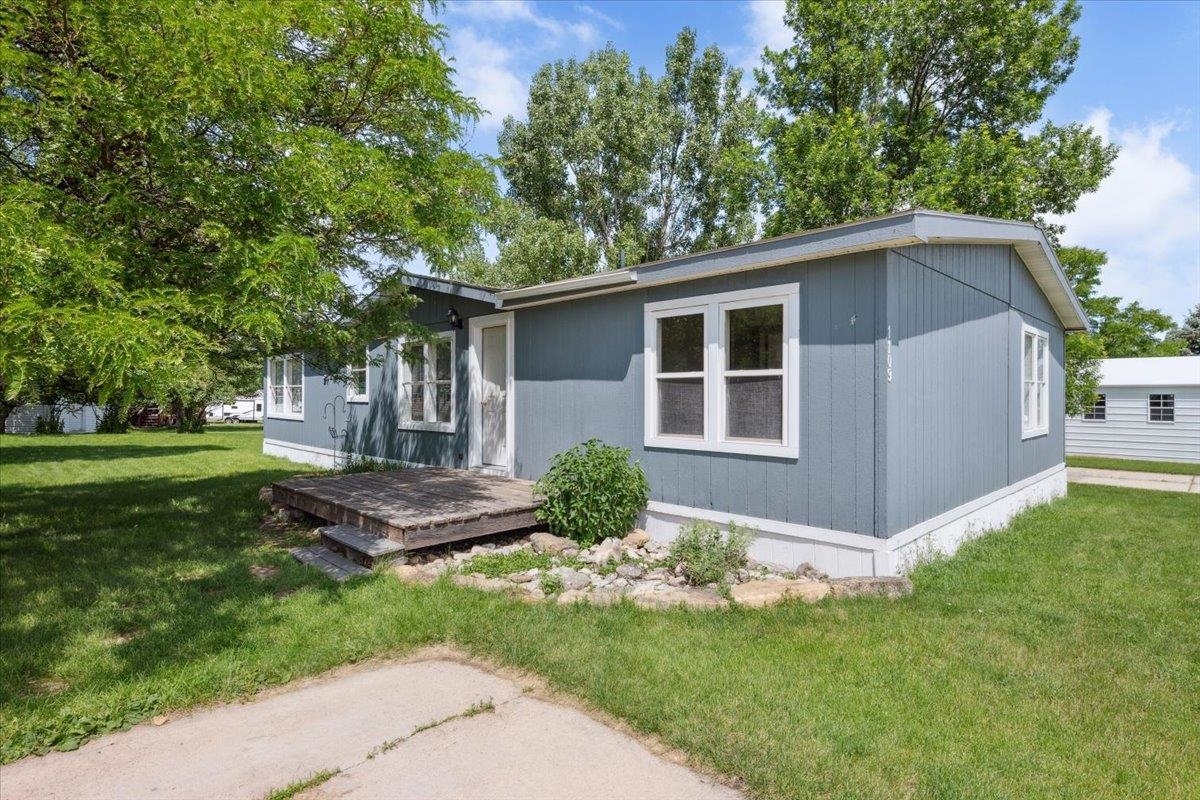 1109 Crow Peak Lane  Spearfish SD 57783 photo