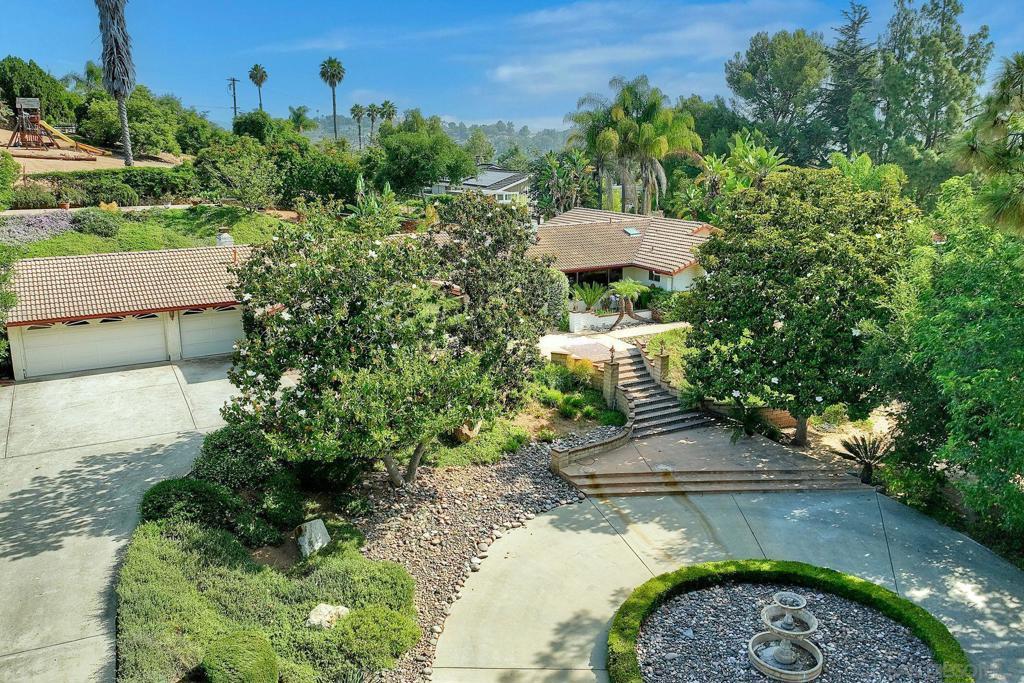 Property Photo: 11534 Rolling Hills Dr CA 92020