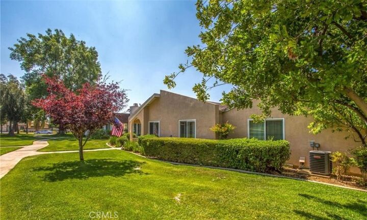 Property Photo:  856 Ardmore Circle  CA 92374 