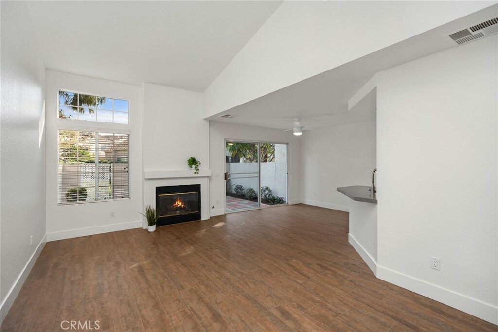 Property Photo: 140 Almador CA 92614