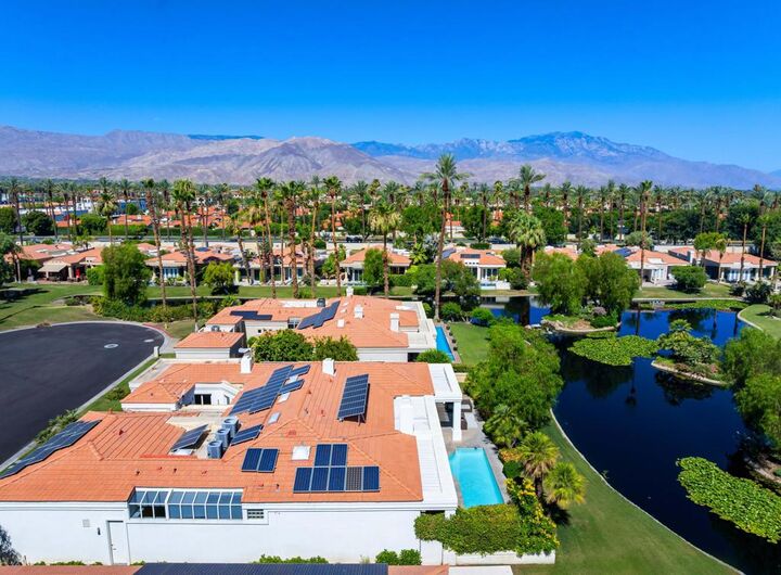 Property Photo: 75070 Muirfield Court CA 92210