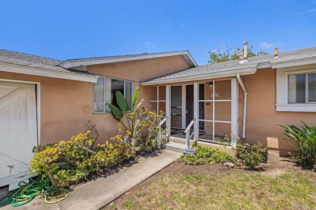 Property Photo: 2252 Dunhaven Street CA 92110