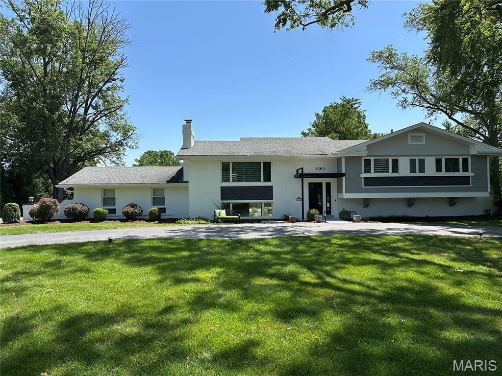 108 Pebble Acres Drive  Town and Country MO 63141 photo