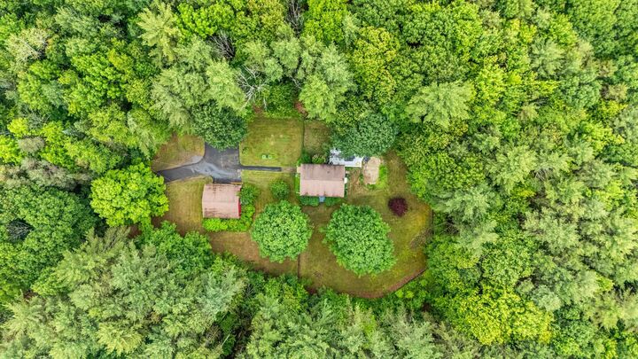 Property Photo: 28 Haynes Road NH 03037