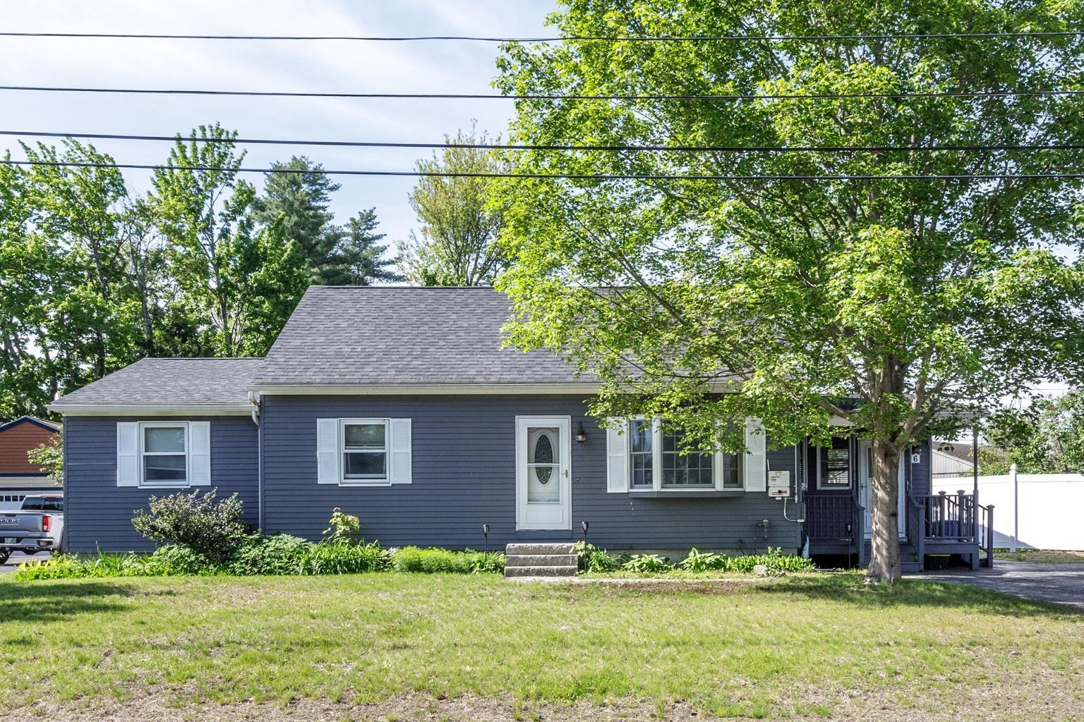 6 Hobart Street  Concord NH 03303 photo